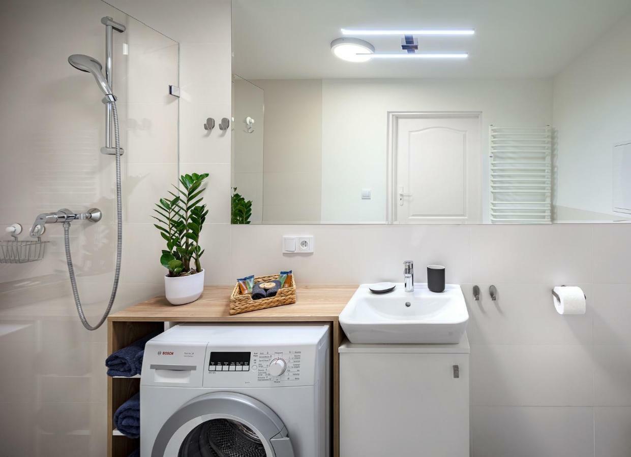 Apartamenty U Tuwima Lodž Exteriér fotografie
